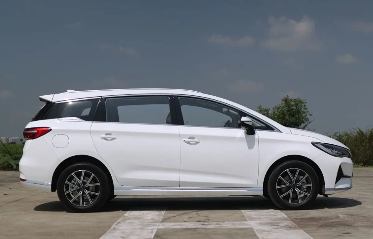 BYD eMax 7 Ownership Review in India
